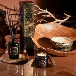 Voluspa Burning Woods - 3 Wick Tin Candle 10 Voluspa Burning Woods - 3 Wick Tin Candle -Voluspa FA21opt ING 8227 Web