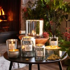 Voluspa Silver Birch Peppercorn - Small Jar Candle 9 Voluspa Silver Birch Peppercorn - Small Jar Candle -Voluspa FA22 LFopt Collection WEB 91da75d2 bef6 494f a66d 3ecacf5aed93