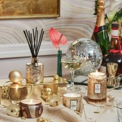 Voluspa Gilt Pomander & Hinoki - Mini Tin Candle 10 Voluspa Gilt Pomander & Hinoki - Mini Tin Candle -Voluspa HO21 LF 72516 72116 73916 73516 Web