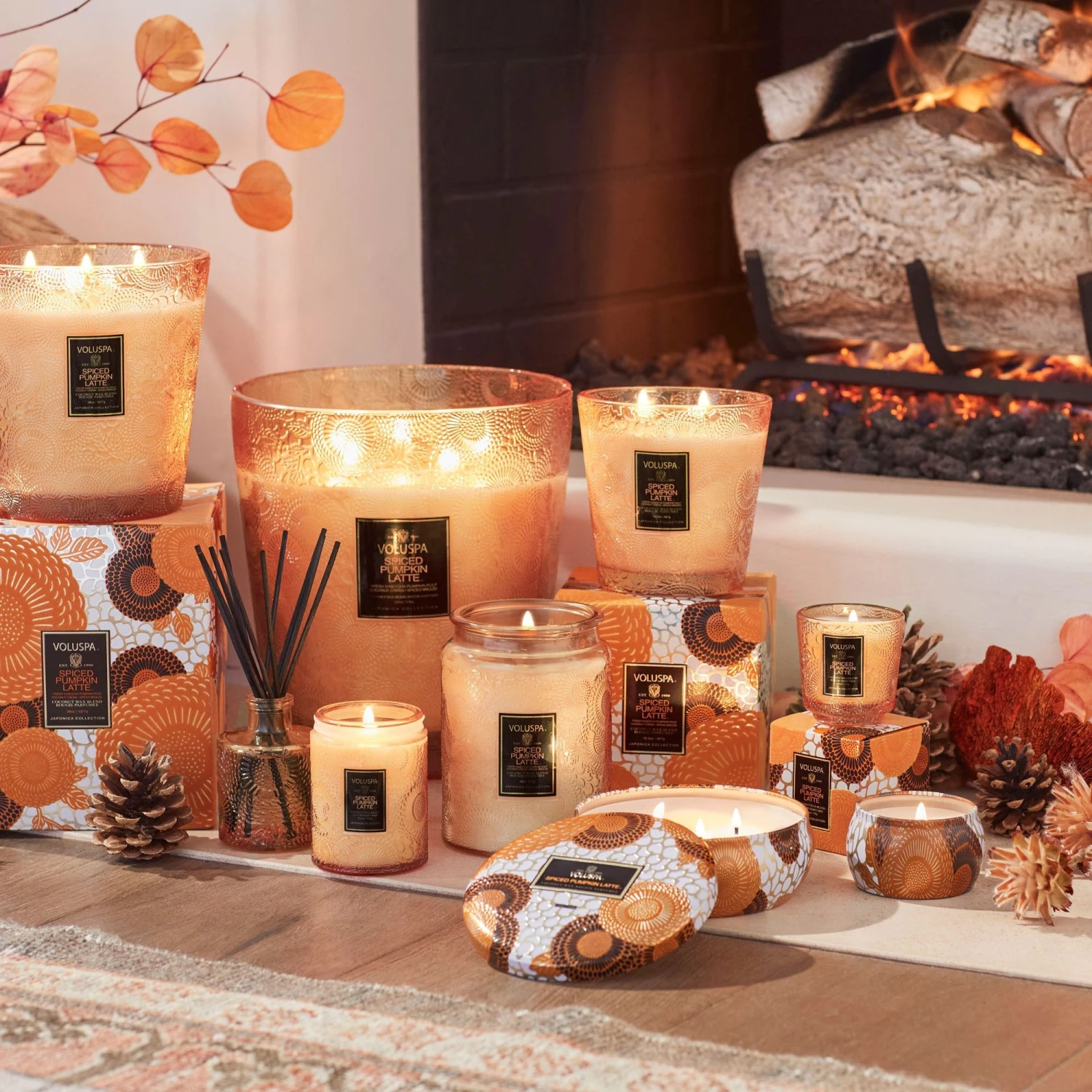 Voluspa Spiced Pumpkin Latte - 2 Wick Hearth Candle 5 Voluspa Spiced Pumpkin Latte - 2 Wick Hearth Candle - Image 4