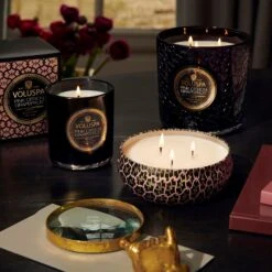 Voluspa Pink Citron Grapefruit - Classic Candle 16 Voluspa Pink Citron Grapefruit - Classic Candle -Voluspa PINK CITRON GRAPEFRUIT Luxe Classic 3WickTin Web V2