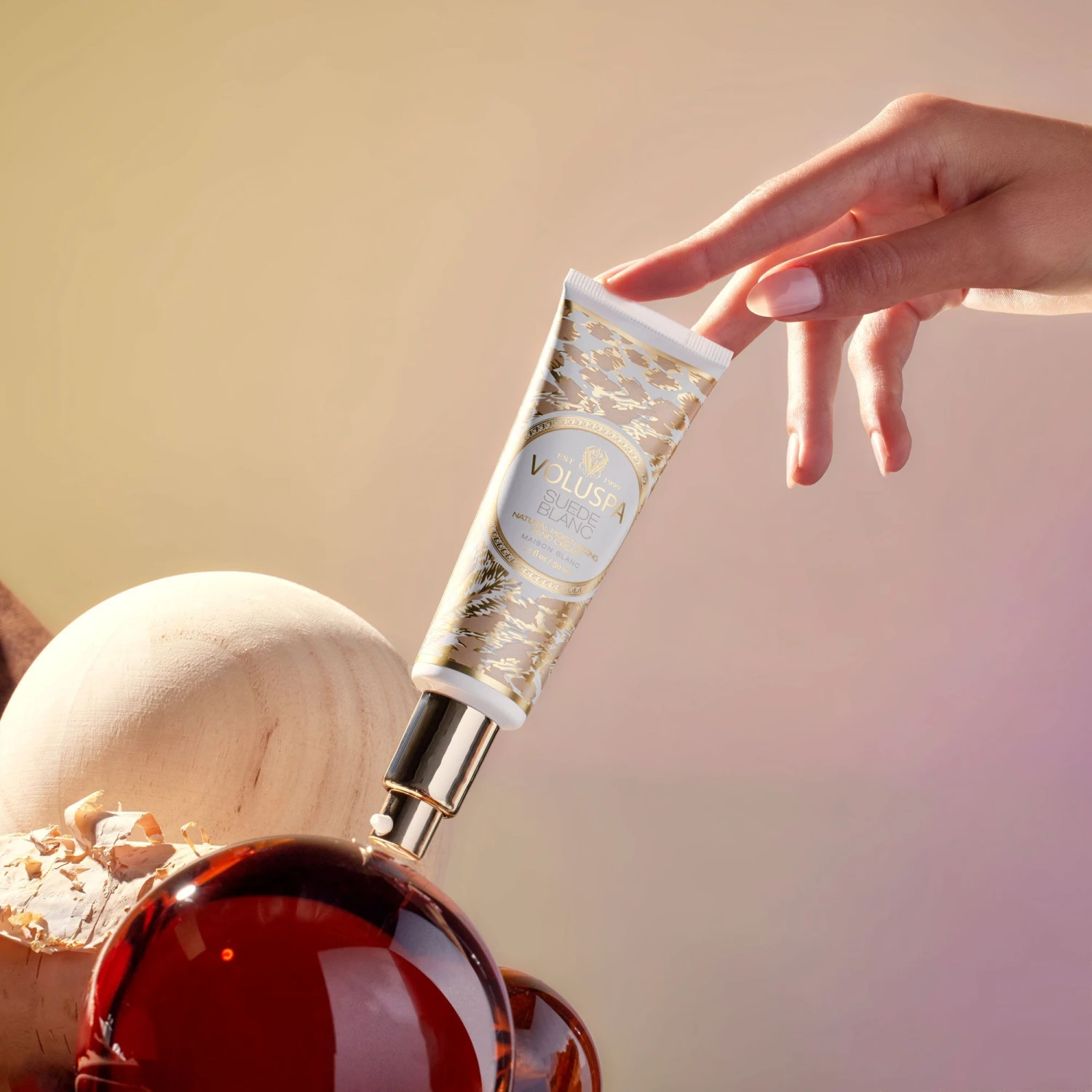 Voluspa Suede Blanc - Hand Cream 4 Voluspa Suede Blanc - Hand Cream - Image 2